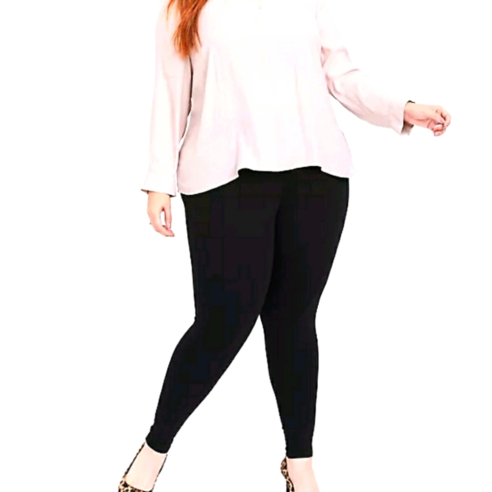 NWT  Torrid High Waisted Black Leggings